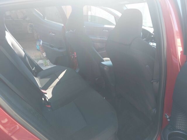 Тойота C-HR 2018 у Києві на Automoto.ua Червоний Тойота C-HR, об'ємом двигуна 2 л та пробігом 77 тис. км за 19900 $, фото 14 на Automoto.ua