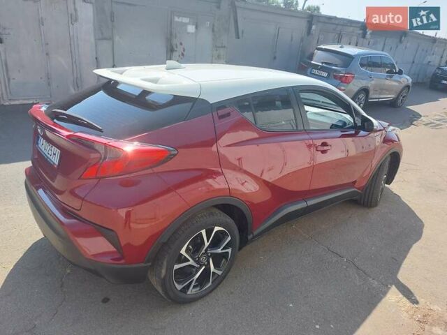 Красный Тойота C-HR, объемом двигателя 1.99 л и пробегом 77 тыс. км за 19900 $, фото 4 на Automoto.ua