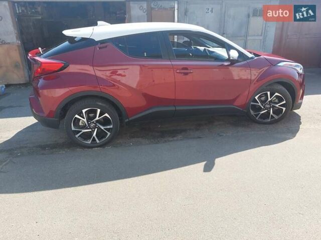 Червоний Тойота C-HR, об'ємом двигуна 2 л та пробігом 77 тис. км за 19900 $, фото 19 на Automoto.ua