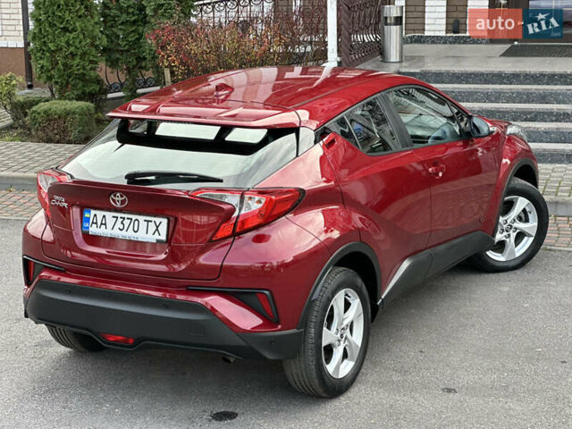 Красный Тойота C-HR, объемом двигателя 1.99 л и пробегом 46 тыс. км за 21500 $, фото 70 на Automoto.ua