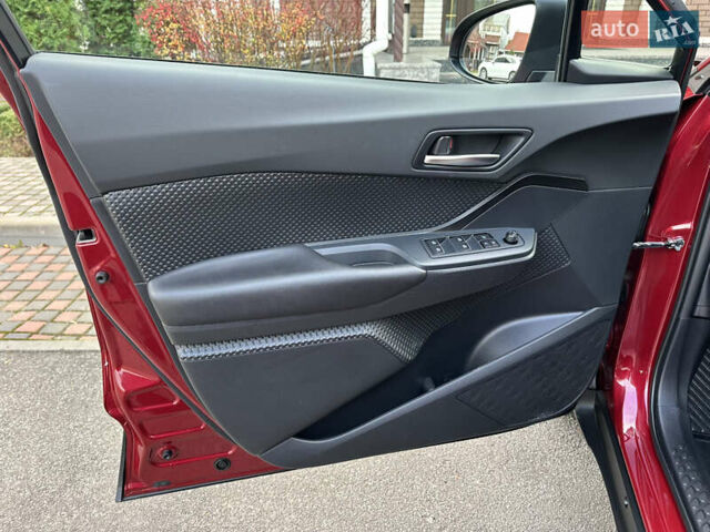Красный Тойота C-HR, объемом двигателя 1.99 л и пробегом 46 тыс. км за 21500 $, фото 92 на Automoto.ua