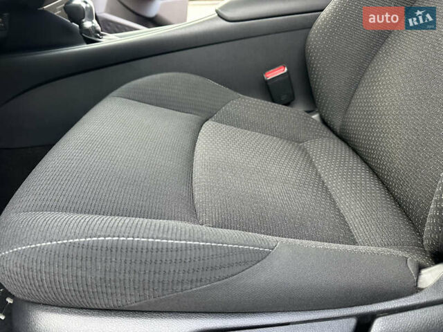 Красный Тойота C-HR, объемом двигателя 1.99 л и пробегом 46 тыс. км за 21500 $, фото 83 на Automoto.ua