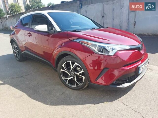Красный Тойота C-HR, объемом двигателя 1.99 л и пробегом 77 тыс. км за 19900 $, фото 2 на Automoto.ua