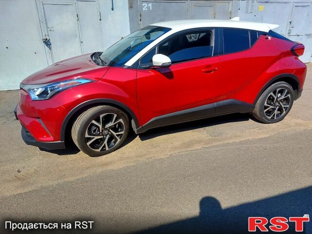 Червоний Тойота C-HR, об'ємом двигуна 2 л та пробігом 77 тис. км за 19900 $, фото 3 на Automoto.ua