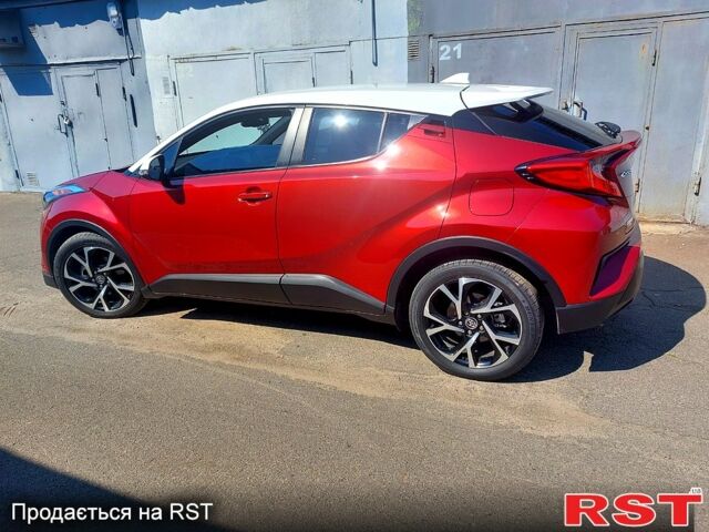 Червоний Тойота C-HR, об'ємом двигуна 2 л та пробігом 77 тис. км за 19900 $, фото 2 на Automoto.ua