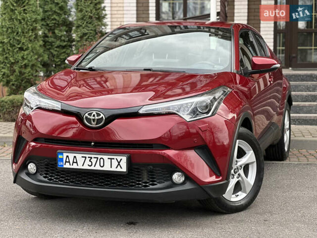 Красный Тойота C-HR, объемом двигателя 1.99 л и пробегом 46 тыс. км за 21500 $, фото 28 на Automoto.ua