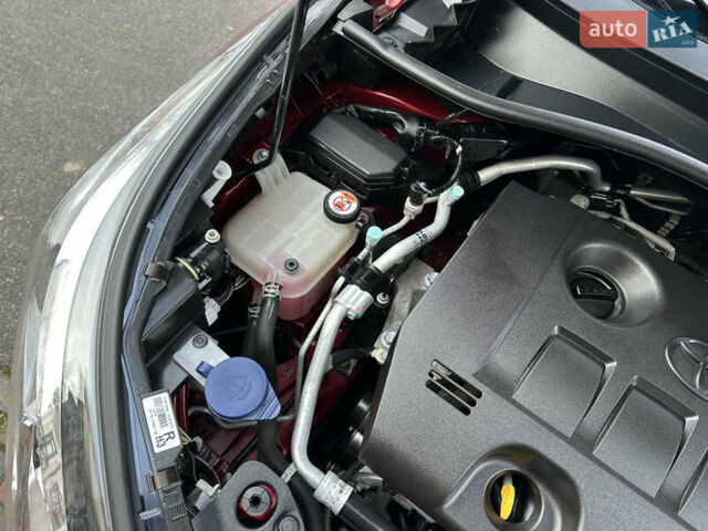 Красный Тойота C-HR, объемом двигателя 1.99 л и пробегом 46 тыс. км за 21500 $, фото 141 на Automoto.ua