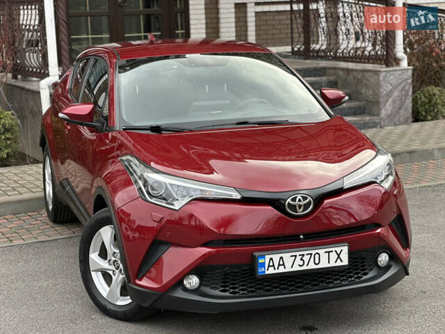 Красный Тойота C-HR, объемом двигателя 1.99 л и пробегом 46 тыс. км за 21500 $, фото 38 на Automoto.ua