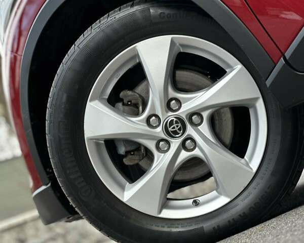 Красный Тойота C-HR, объемом двигателя 1.99 л и пробегом 46 тыс. км за 21500 $, фото 36 на Automoto.ua