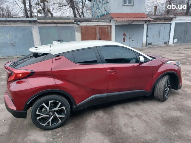 Красный Тойота C-HR, объемом двигателя 2 л и пробегом 77 тыс. км за 20500 $, фото 14 на Automoto.ua
