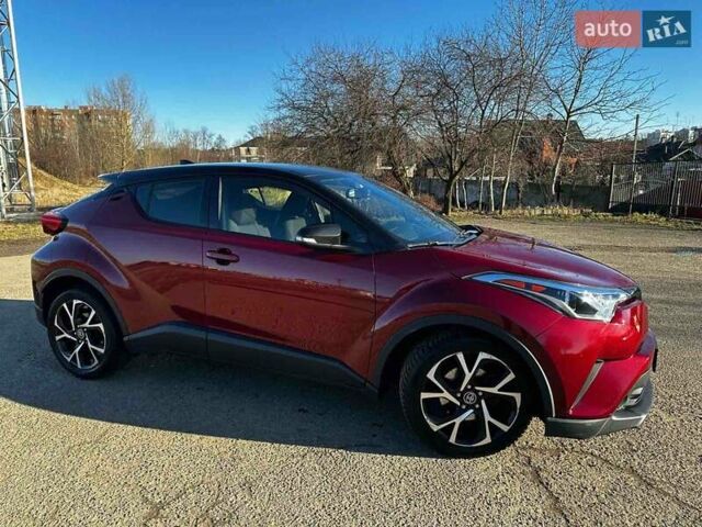 Красный Тойота C-HR, объемом двигателя 1.99 л и пробегом 99 тыс. км за 18000 $, фото 2 на Automoto.ua