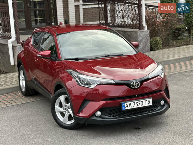Красный Тойота C-HR, объемом двигателя 1.99 л и пробегом 46 тыс. км за 21500 $, фото 41 на Automoto.ua