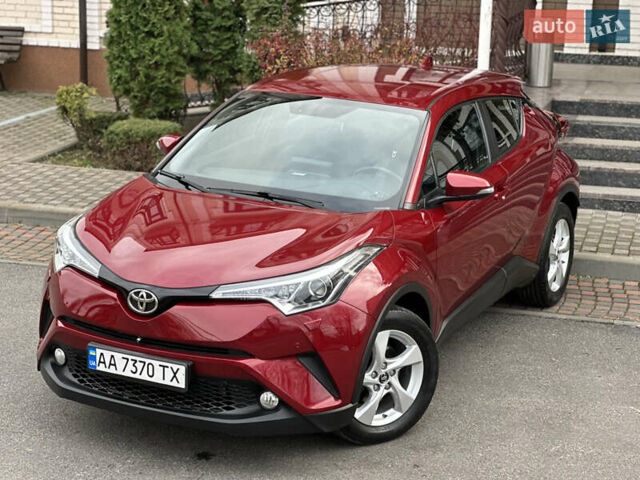 Красный Тойота C-HR, объемом двигателя 1.99 л и пробегом 46 тыс. км за 21500 $, фото 31 на Automoto.ua