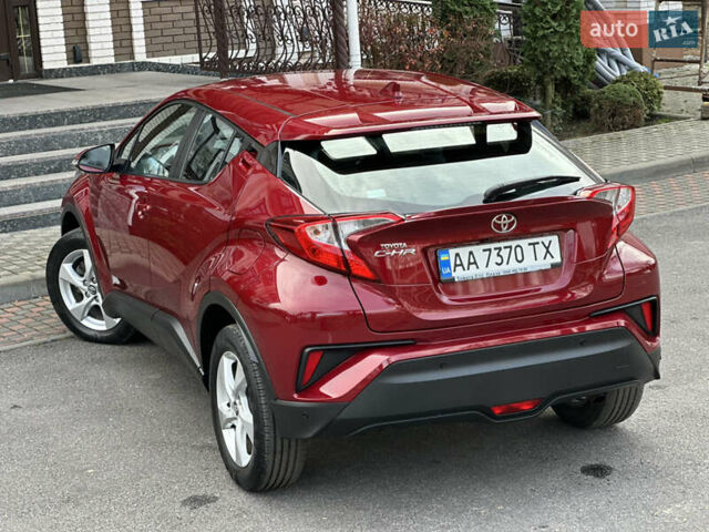 Красный Тойота C-HR, объемом двигателя 1.99 л и пробегом 46 тыс. км за 21500 $, фото 76 на Automoto.ua
