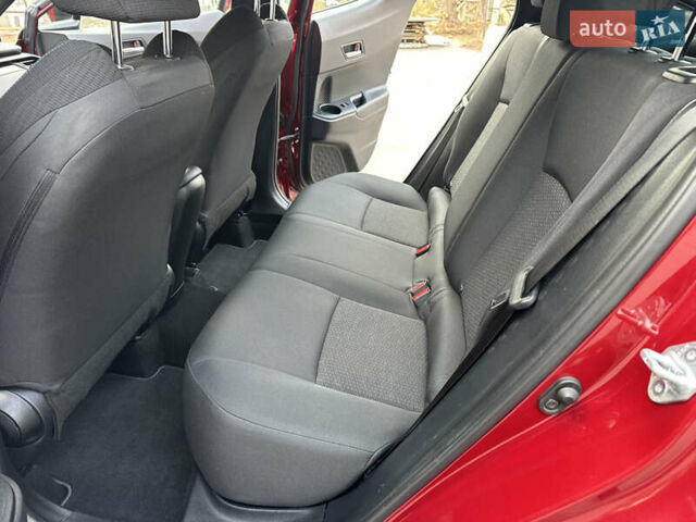 Красный Тойота C-HR, объемом двигателя 1.99 л и пробегом 46 тыс. км за 21500 $, фото 105 на Automoto.ua
