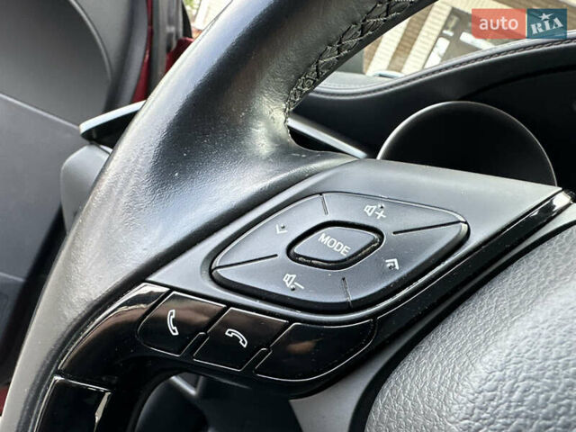Красный Тойота C-HR, объемом двигателя 1.99 л и пробегом 46 тыс. км за 21500 $, фото 99 на Automoto.ua