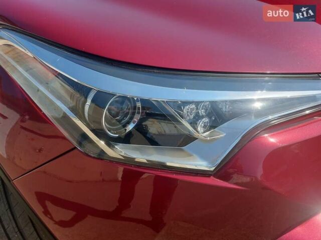 Красный Тойота C-HR, объемом двигателя 1.99 л и пробегом 77 тыс. км за 19900 $, фото 31 на Automoto.ua