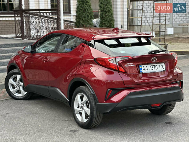 Красный Тойота C-HR, объемом двигателя 1.99 л и пробегом 46 тыс. км за 21500 $, фото 77 на Automoto.ua