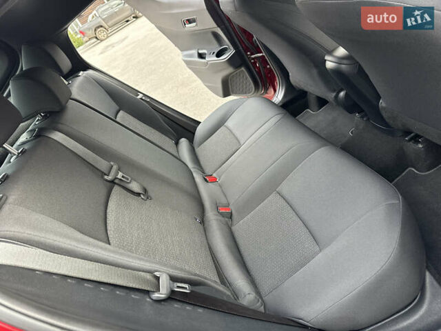 Красный Тойота C-HR, объемом двигателя 1.99 л и пробегом 46 тыс. км за 21500 $, фото 129 на Automoto.ua