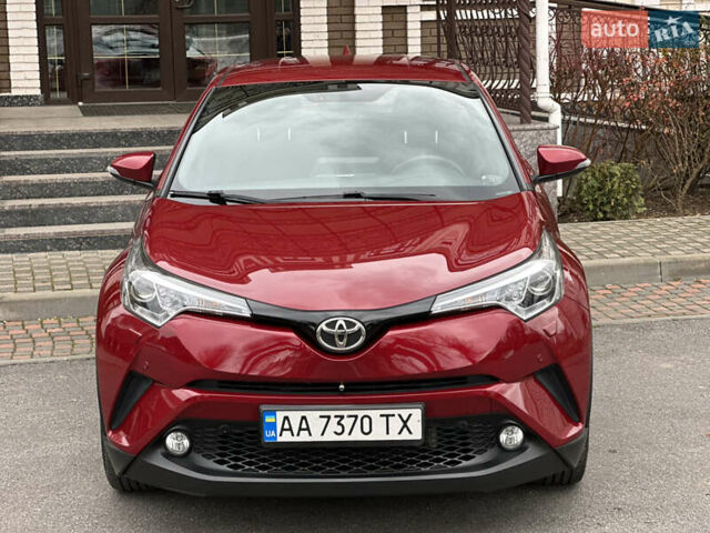 Красный Тойота C-HR, объемом двигателя 1.99 л и пробегом 46 тыс. км за 21500 $, фото 6 на Automoto.ua