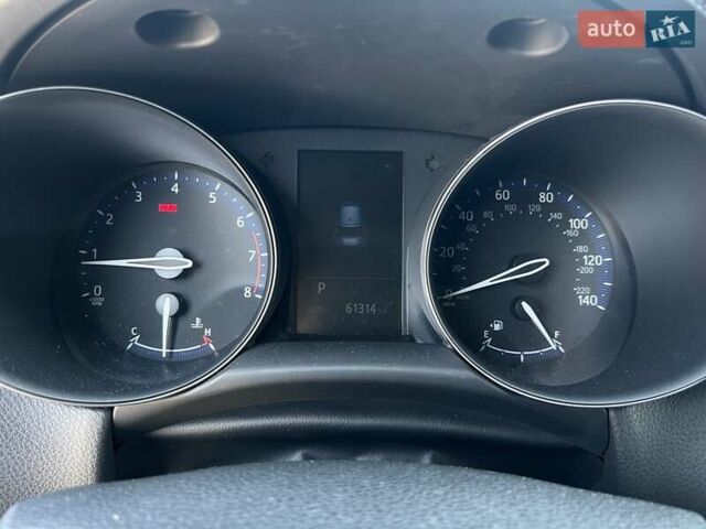 Красный Тойота C-HR, объемом двигателя 2 л и пробегом 61 тыс. км за 18300 $, фото 38 на Automoto.ua