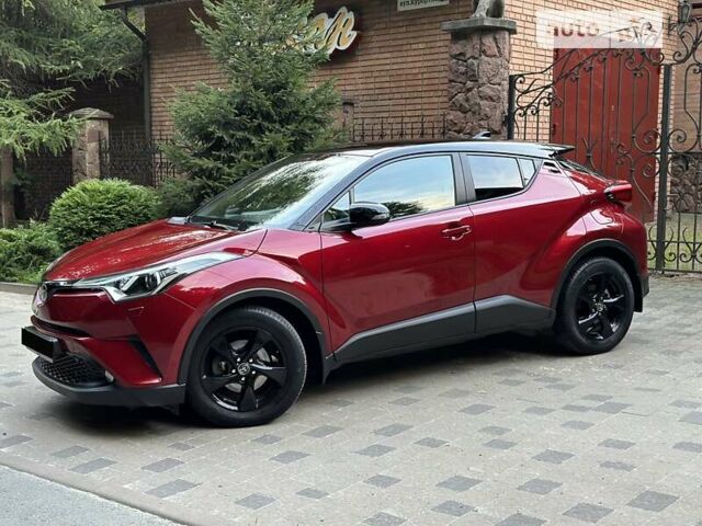 Красный Тойота C-HR, объемом двигателя 1.2 л и пробегом 59 тыс. км за 24700 $, фото 26 на Automoto.ua