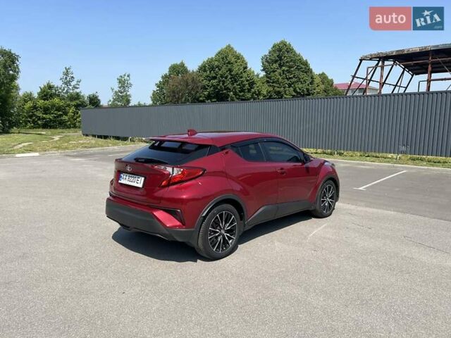 Красный Тойота C-HR, объемом двигателя 2 л и пробегом 61 тыс. км за 18300 $, фото 10 на Automoto.ua