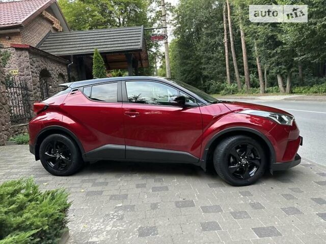 Красный Тойота C-HR, объемом двигателя 1.2 л и пробегом 59 тыс. км за 24700 $, фото 12 на Automoto.ua