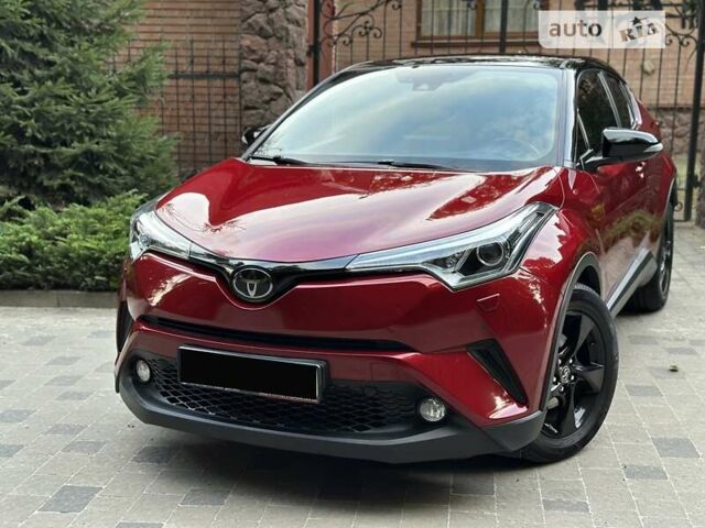 Красный Тойота C-HR, объемом двигателя 1.2 л и пробегом 59 тыс. км за 24700 $, фото 21 на Automoto.ua