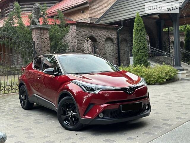 Красный Тойота C-HR, объемом двигателя 1.2 л и пробегом 59 тыс. км за 24700 $, фото 82 на Automoto.ua