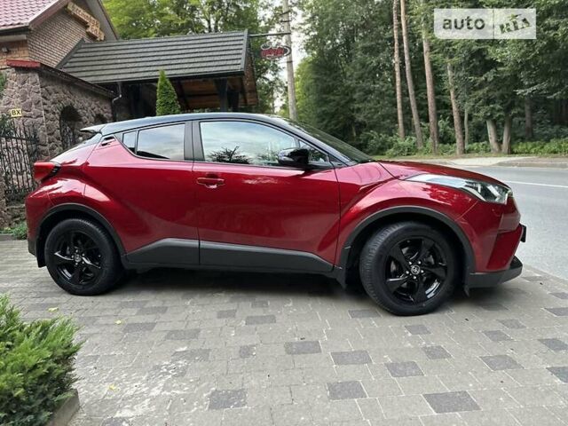 Красный Тойота C-HR, объемом двигателя 1.2 л и пробегом 59 тыс. км за 24700 $, фото 13 на Automoto.ua