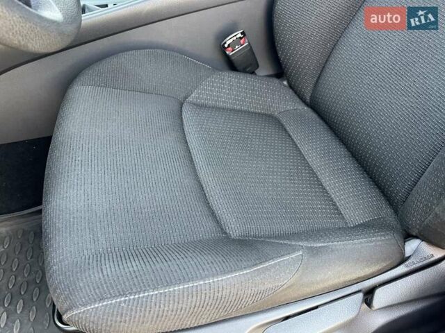 Красный Тойота C-HR, объемом двигателя 2 л и пробегом 61 тыс. км за 18300 $, фото 27 на Automoto.ua