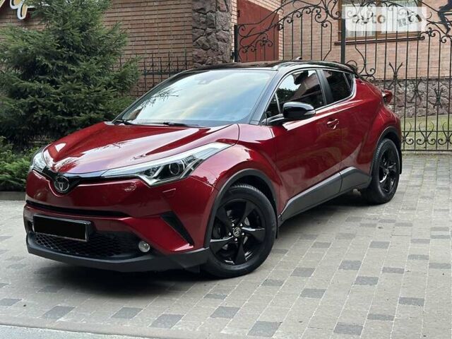 Красный Тойота C-HR, объемом двигателя 1.2 л и пробегом 59 тыс. км за 24700 $, фото 104 на Automoto.ua