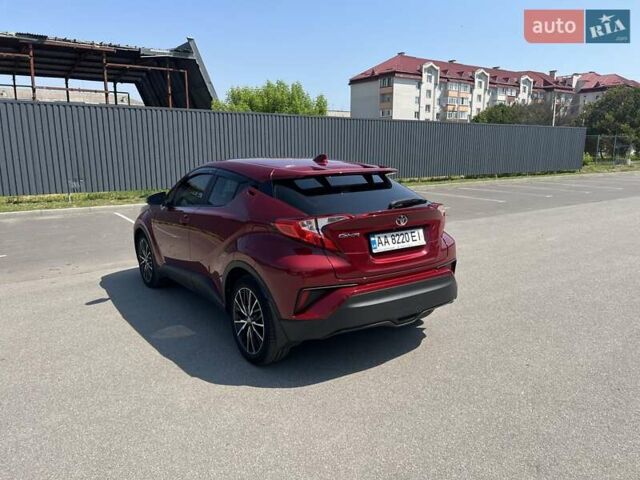 Красный Тойота C-HR, объемом двигателя 2 л и пробегом 61 тыс. км за 18300 $, фото 19 на Automoto.ua