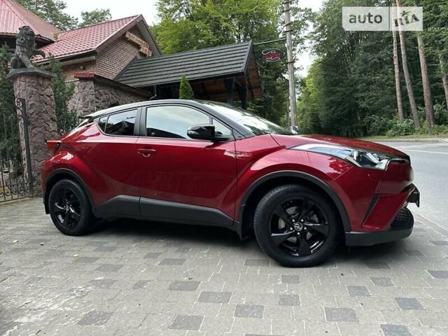 Красный Тойота C-HR, объемом двигателя 1.2 л и пробегом 59 тыс. км за 24700 $, фото 88 на Automoto.ua