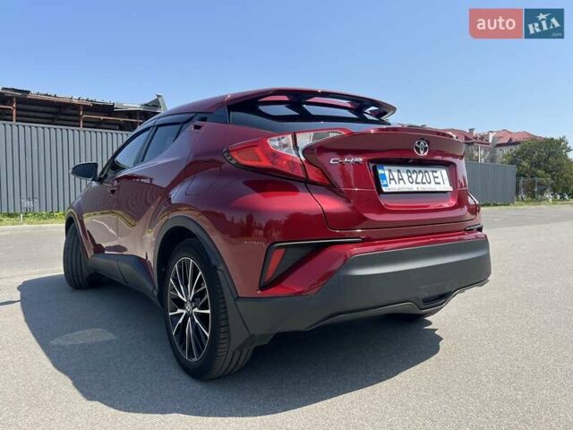 Красный Тойота C-HR, объемом двигателя 2 л и пробегом 61 тыс. км за 18300 $, фото 18 на Automoto.ua