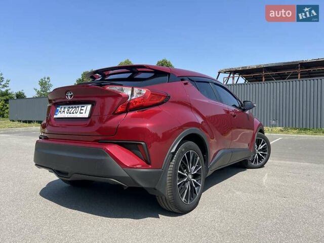 Красный Тойота C-HR, объемом двигателя 2 л и пробегом 61 тыс. км за 18300 $, фото 11 на Automoto.ua