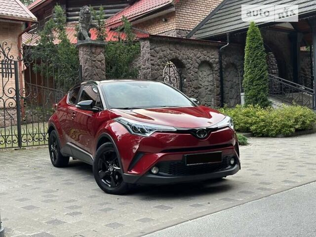 Красный Тойота C-HR, объемом двигателя 1.2 л и пробегом 59 тыс. км за 24700 $, фото 81 на Automoto.ua