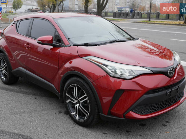 Красный Тойота C-HR, объемом двигателя 2 л и пробегом 73 тыс. км за 18800 $, фото 6 на Automoto.ua