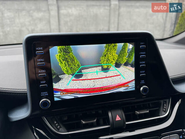 Красный Тойота C-HR, объемом двигателя 1.8 л и пробегом 79 тыс. км за 24800 $, фото 26 на Automoto.ua