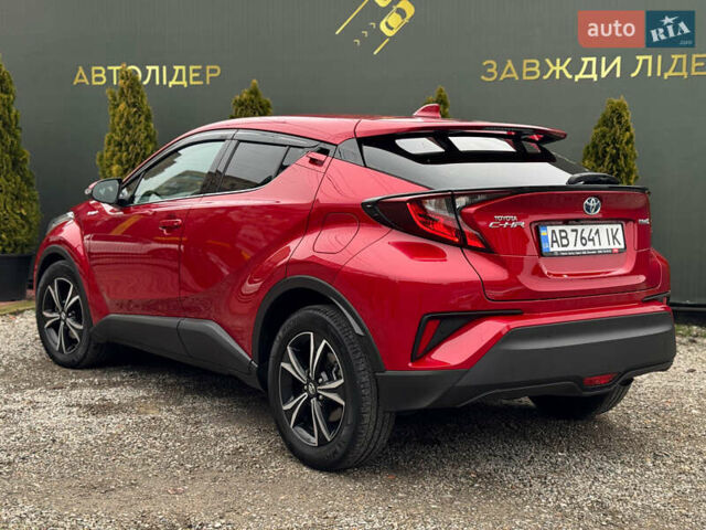Красный Тойота C-HR, объемом двигателя 1.8 л и пробегом 79 тыс. км за 24800 $, фото 13 на Automoto.ua