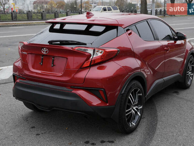 Красный Тойота C-HR, объемом двигателя 2 л и пробегом 73 тыс. км за 18800 $, фото 7 на Automoto.ua