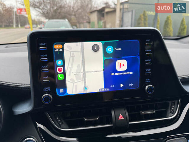 Красный Тойота C-HR, объемом двигателя 1.8 л и пробегом 79 тыс. км за 24800 $, фото 22 на Automoto.ua