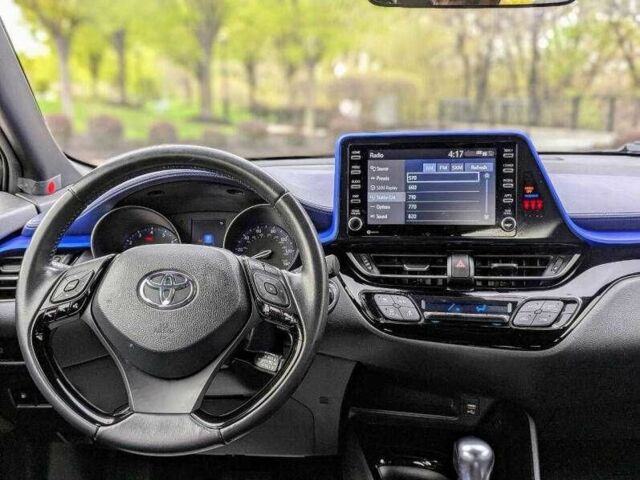 Красный Тойота C-HR, объемом двигателя 2 л и пробегом 66 тыс. км за 5500 $, фото 10 на Automoto.ua