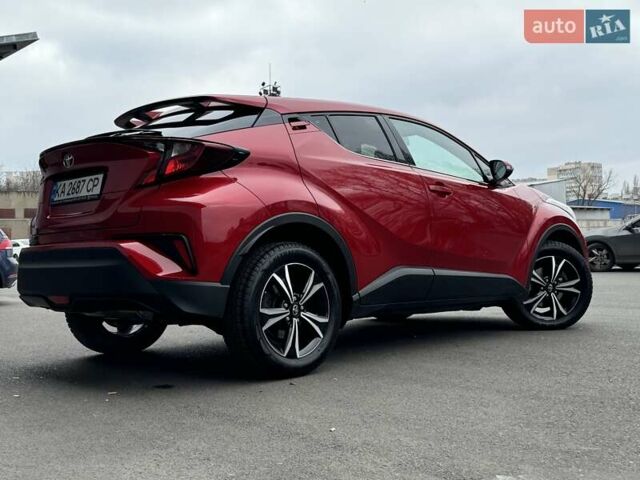 Красный Тойота C-HR, объемом двигателя 1.2 л и пробегом 59 тыс. км за 23900 $, фото 1 на Automoto.ua