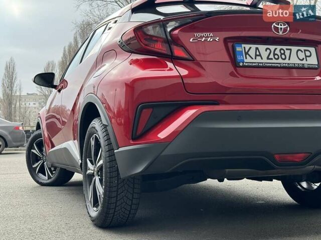 Красный Тойота C-HR, объемом двигателя 1.2 л и пробегом 59 тыс. км за 23900 $, фото 56 на Automoto.ua