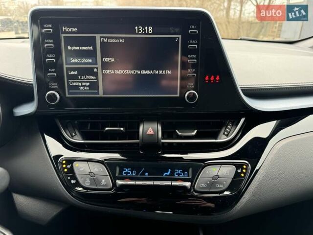 Красный Тойота C-HR, объемом двигателя 1.2 л и пробегом 59 тыс. км за 23900 $, фото 71 на Automoto.ua