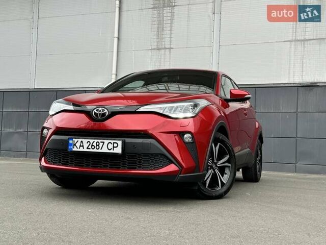 Красный Тойота C-HR, объемом двигателя 1.2 л и пробегом 59 тыс. км за 23900 $, фото 15 на Automoto.ua