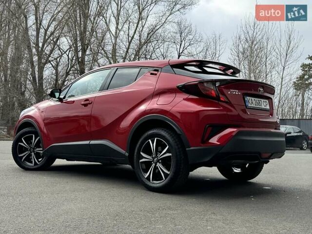 Красный Тойота C-HR, объемом двигателя 1.2 л и пробегом 59 тыс. км за 23900 $, фото 45 на Automoto.ua