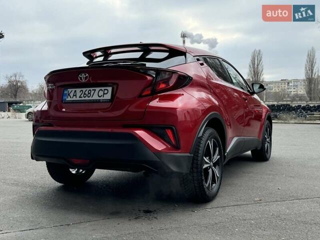 Красный Тойота C-HR, объемом двигателя 1.2 л и пробегом 59 тыс. км за 23900 $, фото 101 на Automoto.ua